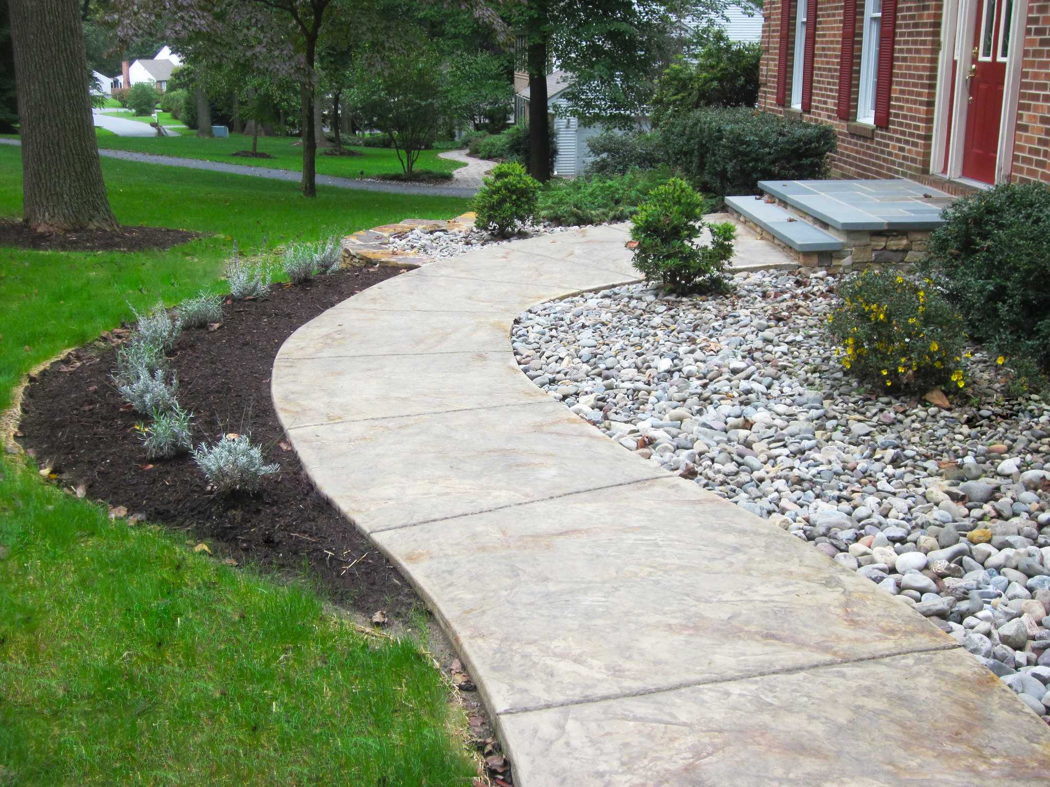 Curved Concrete Walkway